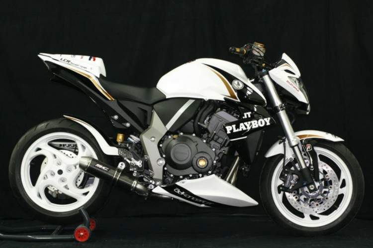 Honda cb playboy