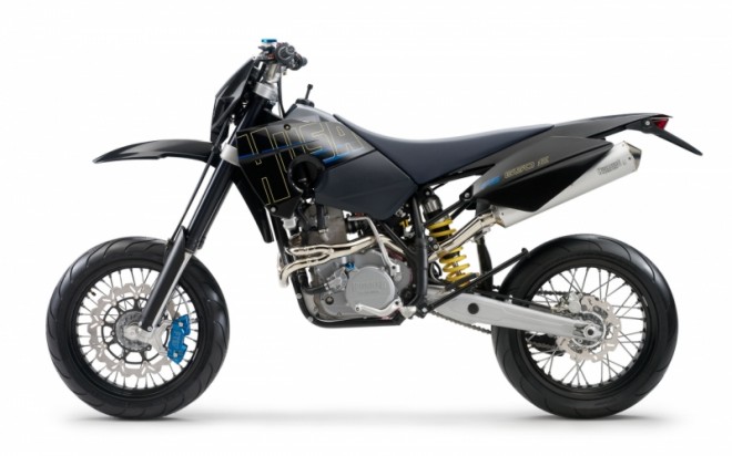 http://www.motorcyclespecs.co.za/Gallery%20B/Husaberg%20FS%20650E%2008.jpg