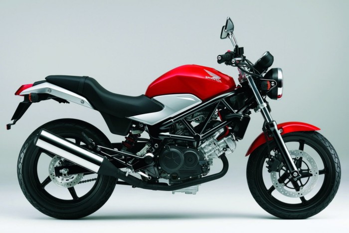 Honda VTR 250 - 2011 Specifications, Pictures & Reviews