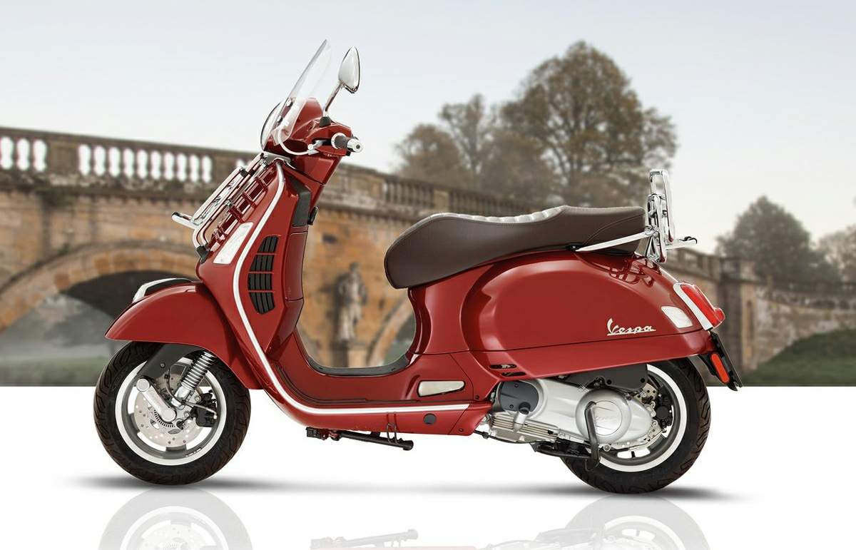 https://www.motorcyclespecs.co.za/Gallery%20Scooters/vespa-gts300-touring_1.jpg